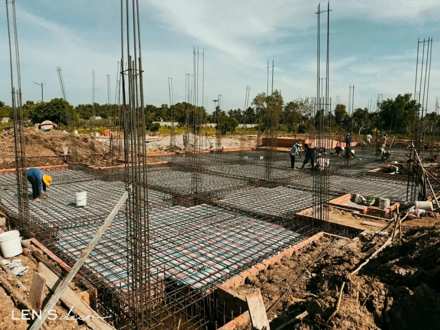 Móng bè chắc chắn có thể dùng trong những công trình lớn hay nơi có nền đất yếu mềm 