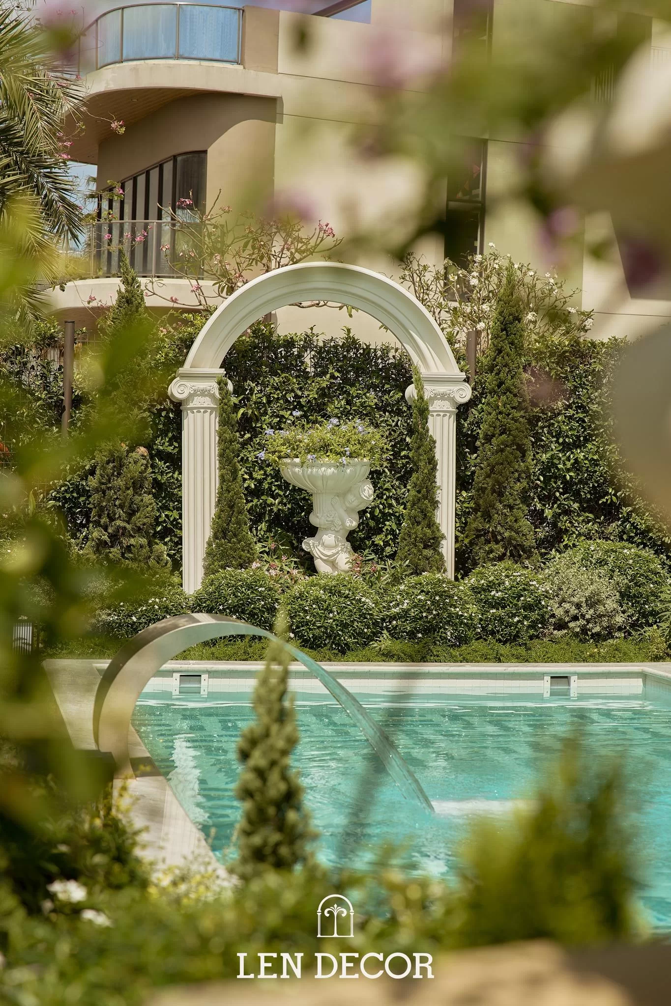 Lưu ý để hồ bơi tại gia luôn an toàn và sạch đẹp